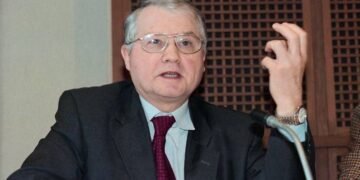 وفاة عالم الفيروسات الفرنسي  لوك مونتانييه