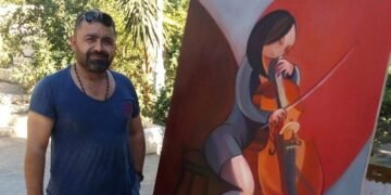 فداء منصور … في عوالم النور..