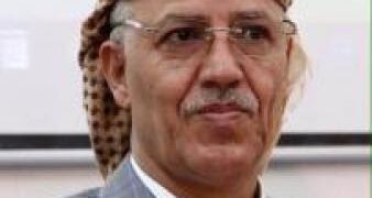 محافظ إب اليمنية يطلع على أوضاع الايتام في دار الحبيشى