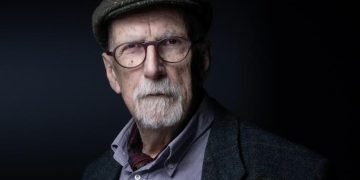 رحيل الفيلسوف الفرنسي برونو لاتور