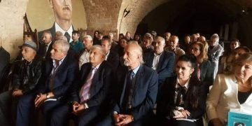 اتحاد كتاب طرطوس  يقيم مهرجان شعري ومعرض كتاب بمناسبة التصحيح