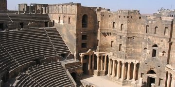 زيارة لمجموعتان سياحيتان من لبنان وسلوفينيا لمعالم مدينة بصرى الشام