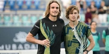 تسيتسيباس يهزم روبليف في نهائي بطولة مبادلة.