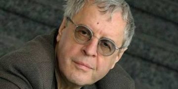 وفاة الشاعر الأمريكي – الصربي تشارلز سيميك