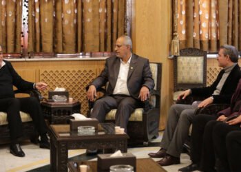 فريق الاغاثة يزور مدينة حلب السورية ومحافظها يشير الى الموقف المشرف للمرجعية العليا والعتبة الحسينية