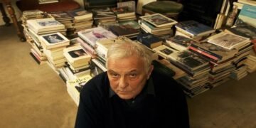 وفاة الكاتب الفرنسي فيليب سوليرز