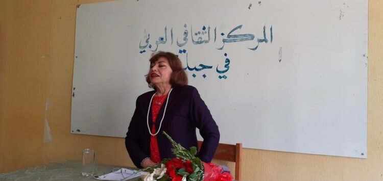 الأديبة كنينة دياب تحاضر عن :ماذا وكيف نكتب للأطفال ؟