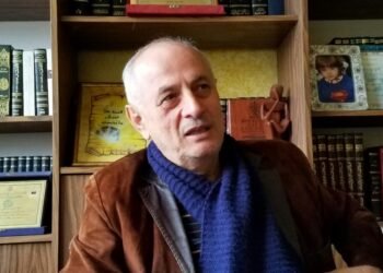 أزعور بين مرشح ومدير….!