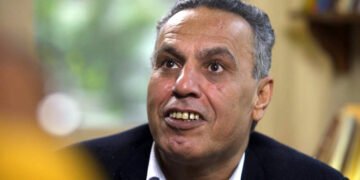 وفاة الروائي المصري حمدي أبو جليل