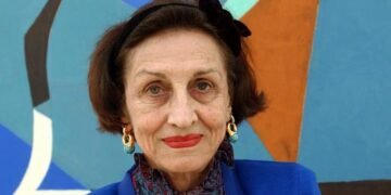 وفاة الفنانة التشكيلية والمؤلفة الفرنسية فرانسواز جيلوت