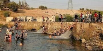 قرية جنان بحماه بلا مواصلات وخصوصاً أيام الامتحانات