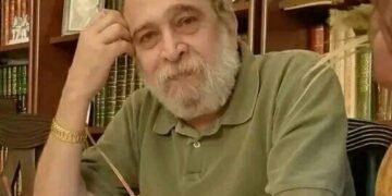 وفاة الفنان التشكيلي والصحافي والكاتب السوري أيمن الدقر