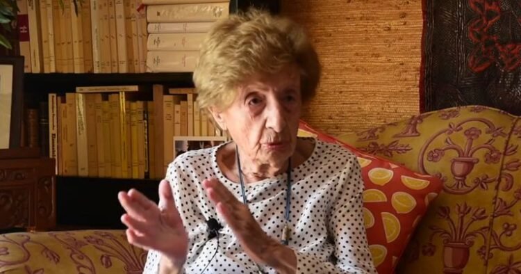 وفاة الكاتبة والصحفية جليلة حفصية إحدى رائدات الصحافة التونسية