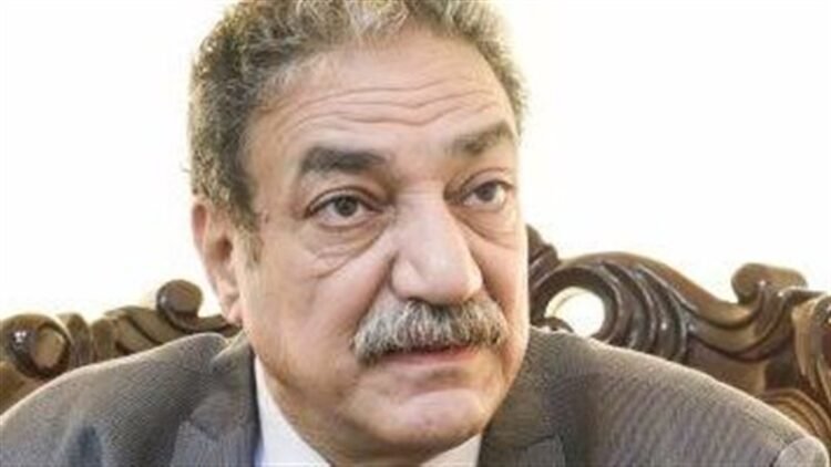 رحيل الشاعر المصري أشرف عامر