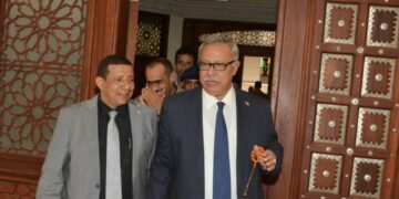 (حقيقة لابد من قولها بن حبتور رجل دوله وشخصية متميزة )