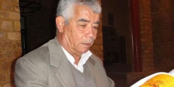 وفاة الشاعر والروائي التونسي محمد عمار شعابنية