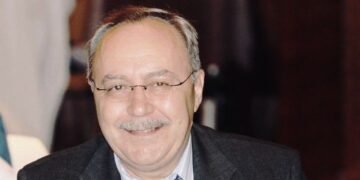 رحيل الكاتب والناقد السوري عزت عمر