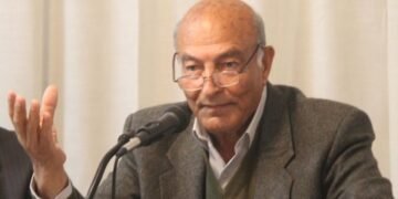 وفاة الشاعر الأردني محمود فضيل التل