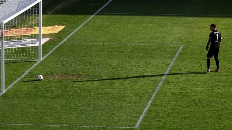 أغرب هدف “عكسي” في تاريخ الدوري الألماني