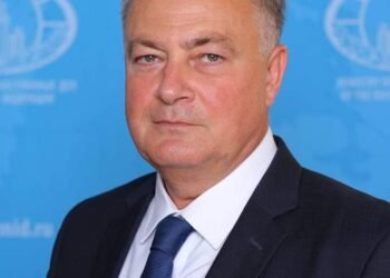 السفير الروسي في لبنان الكسندر روداكوف يرد على صحيفة لبنانية