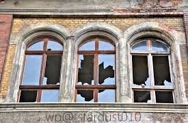 كيف تتحول المشاكل الصغيرة إلى كوارث..تعرف على مفهوم نظرية النوافذ المحطمة